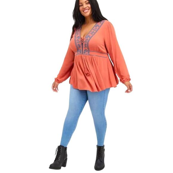 TORRID Babydoll Rayon Crape Embroidery lace- Up LongSleeve Top 1X - Picture 7 of 16